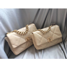 CHANEL 샤넬 플랩백