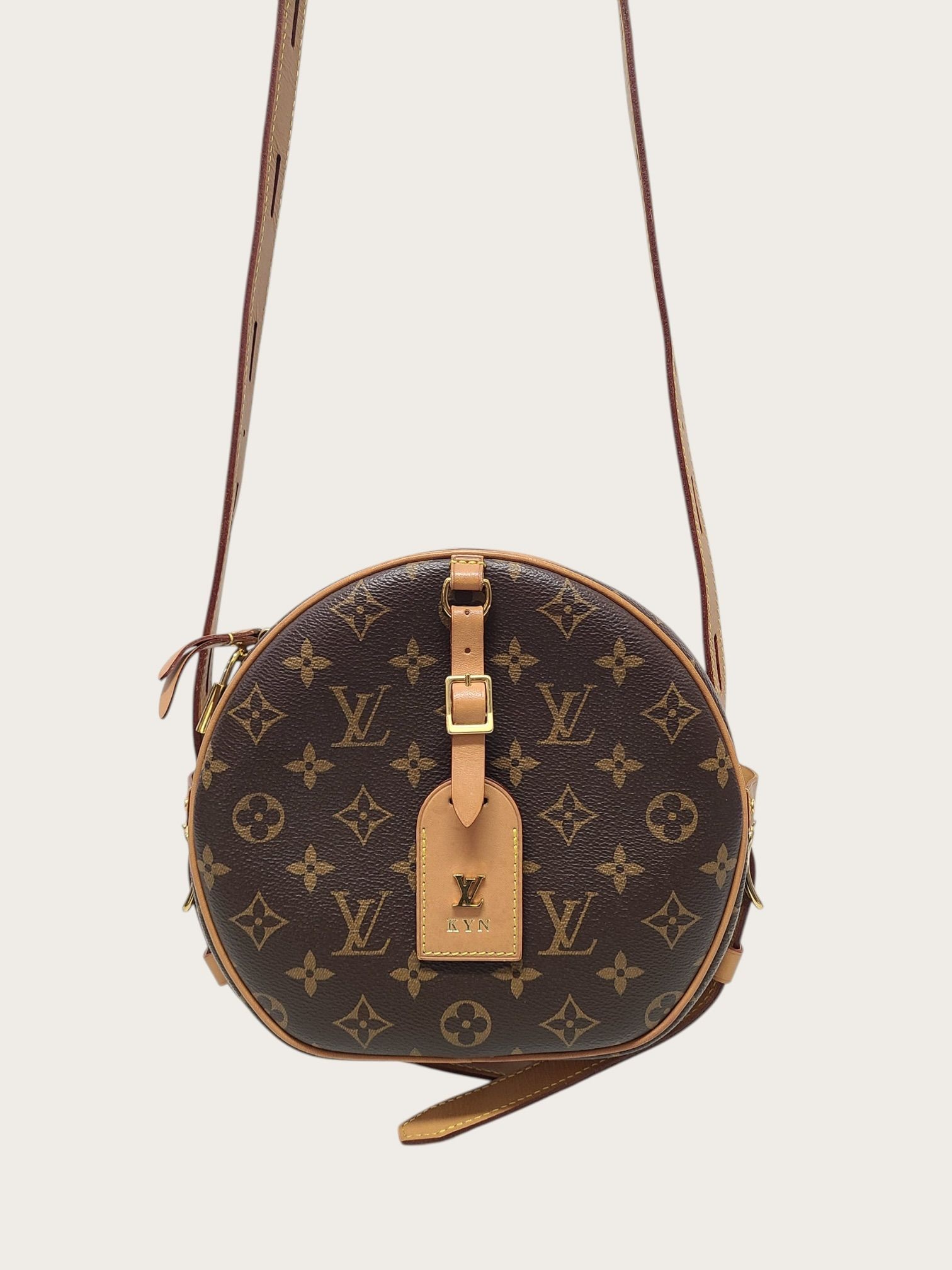 LOUIS VUITTON 루이비통 부아트 샤포 수플 백 M52294
