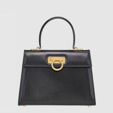 40위 FERRAGAMO 페레가모 아이코닉 탑핸들백 라지 212181