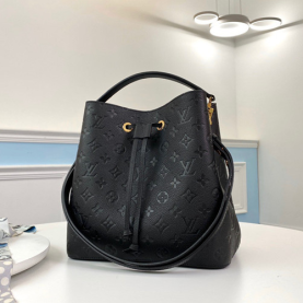 LOUIS VUITTON 루이비통 네오노에 앙프레뜨 M45256