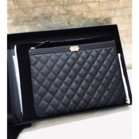CHANEL 샤넬 캐비어 클러치 AS1033