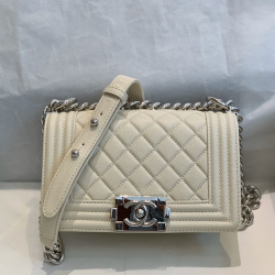 CHANEL 샤넬 보이백 AS67085-3