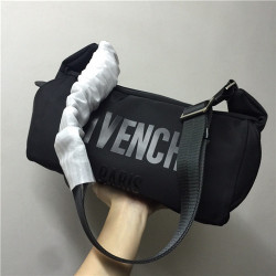 GIVENCHY 지방시 남성용 숄더백 G87092