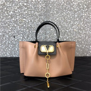 VALENTNIO 발렌티노 이스케이프 백 B0770-1  신상