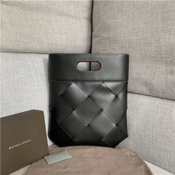 BOTTEGA VENETA 보테가베네타 토트백 BV110520