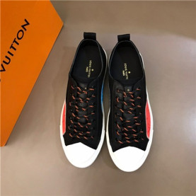 LOUIS VUITTON 루이비통 남성용 스니커즈 L388100-2 2020/신상