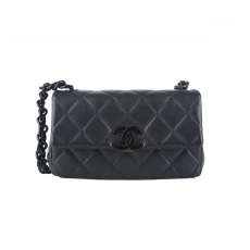 CHANEL 샤넬 래커드 플랩백 AS2302