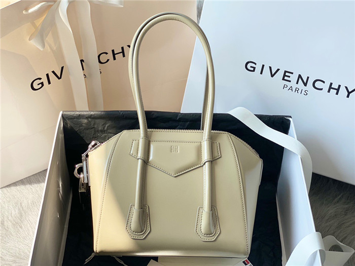 GIVENCHY 지방시 미니 안티고나백 G38710 3COLOR