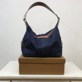 BURBERRY 버버리 호보백 B80110