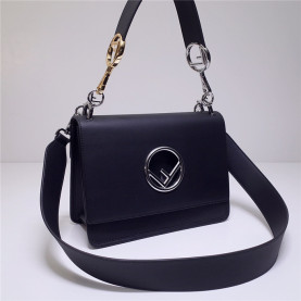 FENDI 펜디 칸아이백 라지 F50781