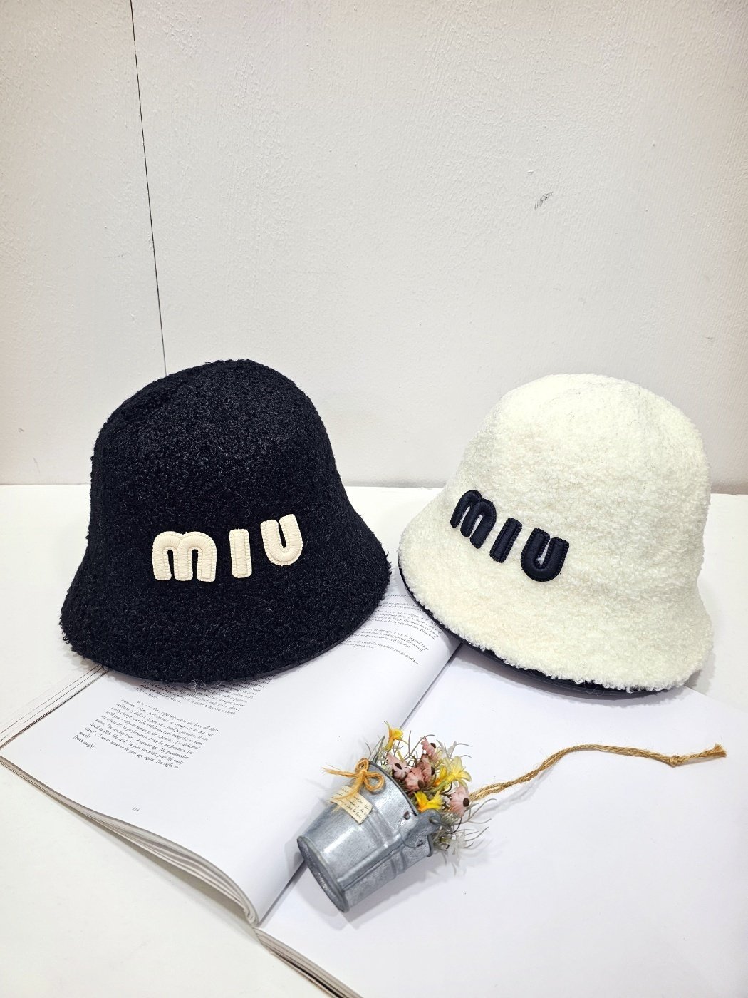 MIUMIU 미우미우 벙거지