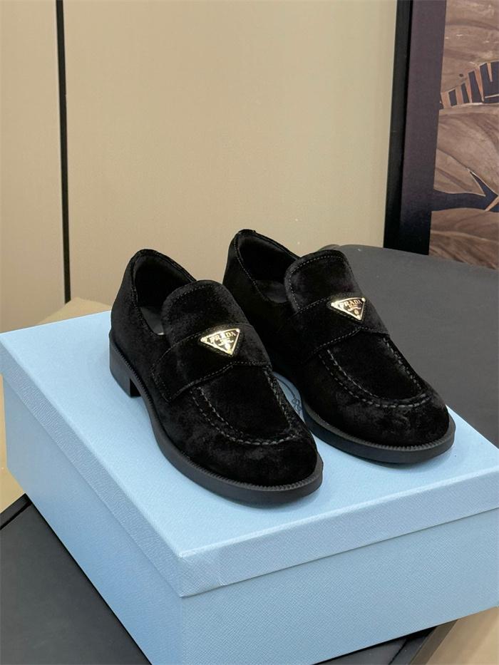 PRADA 프라다 여성용 로퍼 P55512-2 2COLOR