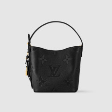 9위 LOUIS VUITTON 루이비통 올 인 BB M13480