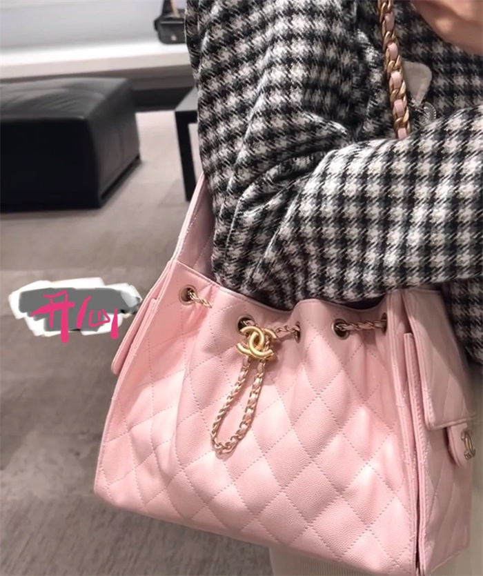 CHANEL 샤넬 25백 버킷백 AS1051-3 (스몰/미디움)