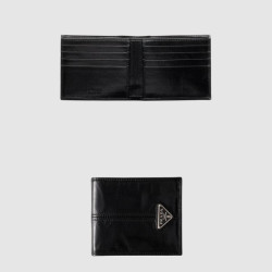 PRADA 프라다 삼각 메탈 로고 플랩 가죽 지갑 2M0513