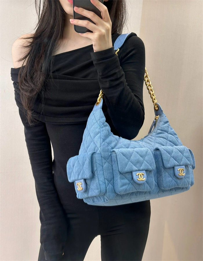 CHANEL 샤넬 25C 크루즈 데님 포켓 호보백 라지 제니백 AS7045