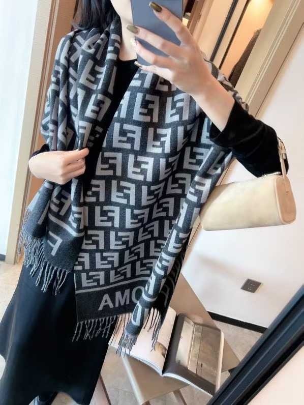 FENDI 펜디 캐시미어 숄 머플러