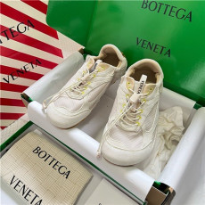 BOTTEGA VENETA 보테가베네타 남여공용 스니커즈 B89323 2COLOR