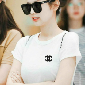 ●7월 판매 2위● CHANEL 샤넬 패치 제니 커플 반팔티