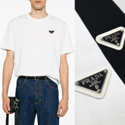 PRADA 프라다 배색 플레이트 반팔