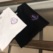 ●6월 판매 17위● MONCLER 몽클레어 퍼플 오뚜기 로고 반팔 티셔츠