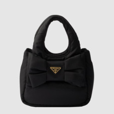 PRADA 프라다 리본 장식 패딩 리나일론 미니백 1BA359