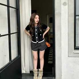CHANEL 샤넬 스퀘어 니트 가디건 2COLOR
