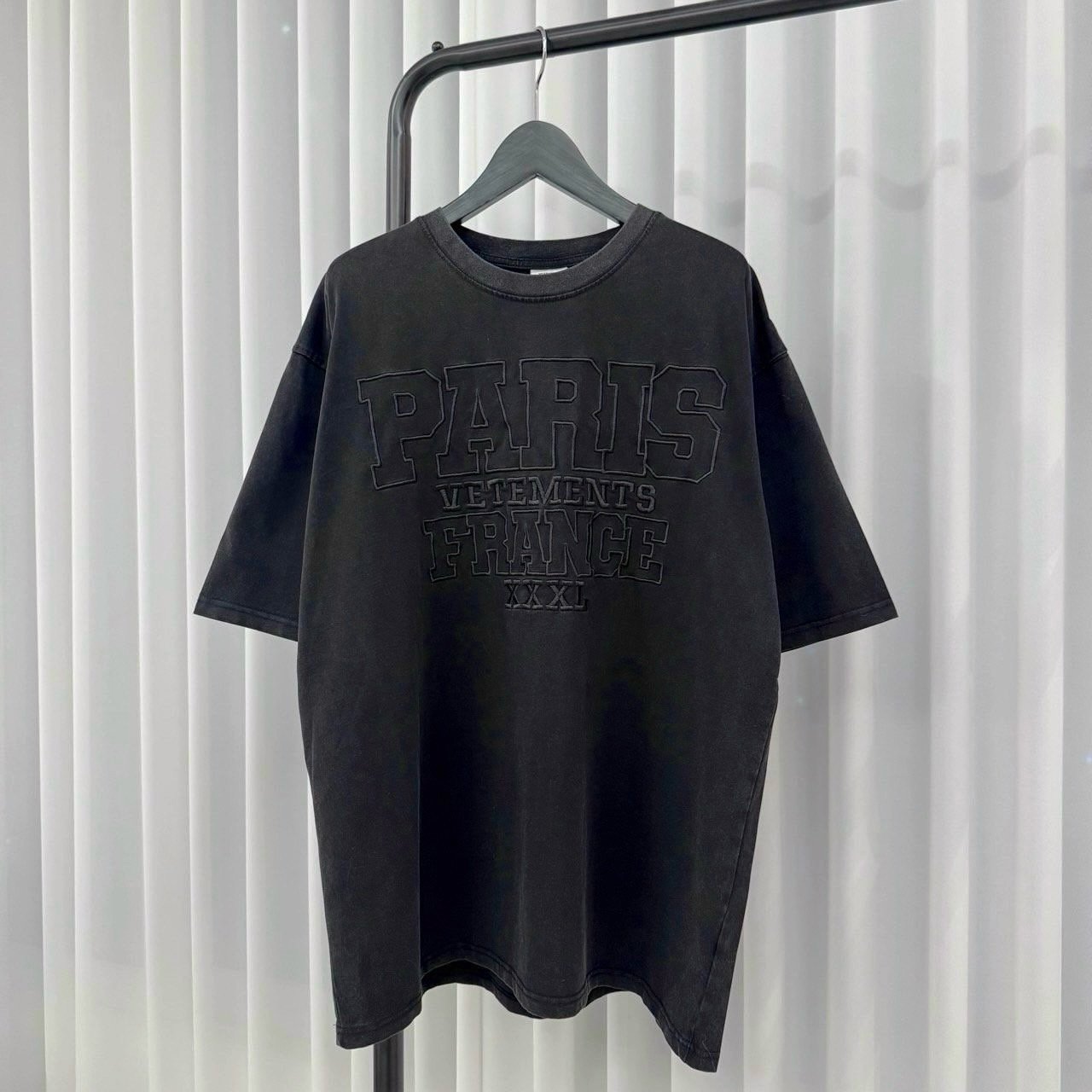 VETEMENTS 베트멍 XXXL 자수 반팔 티셔츠