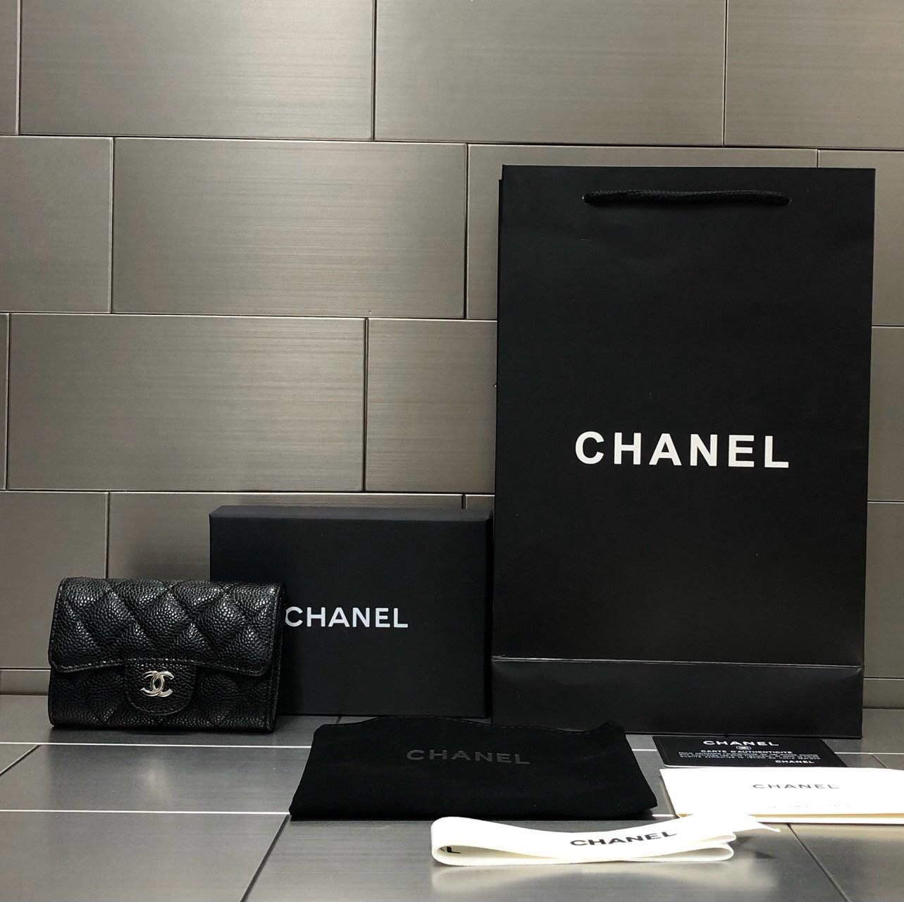 CHANEL 샤넬 캐비어 클래식 카드 홀더