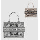 DIOR 디올 북 토트백 미듐 M1296
