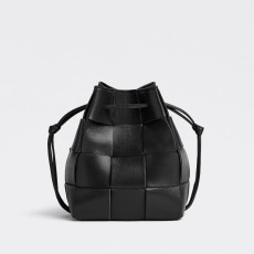 20위 BOTTEGA VENETA 보테가베네타 스몰 카세트 크로스바디 버킷백 680218 9COLOR