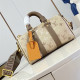 LOUIS VUITTON 루이비통 키폴 반둘리에 25 M29272