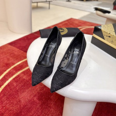 CHRISTIAN LOUBOUTIN 크리스찬루부탱 여성용 힐 C52055 2COLOR
