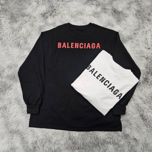 BALENCIAGA 발렌시아가 로고 옆트임 롱 슬리브