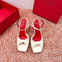 VALENTINO 발렌티노 여성용 샌들 V45954 2COLOR