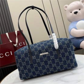 GUCCI 구찌 플라크 미디움 보스턴백 875228