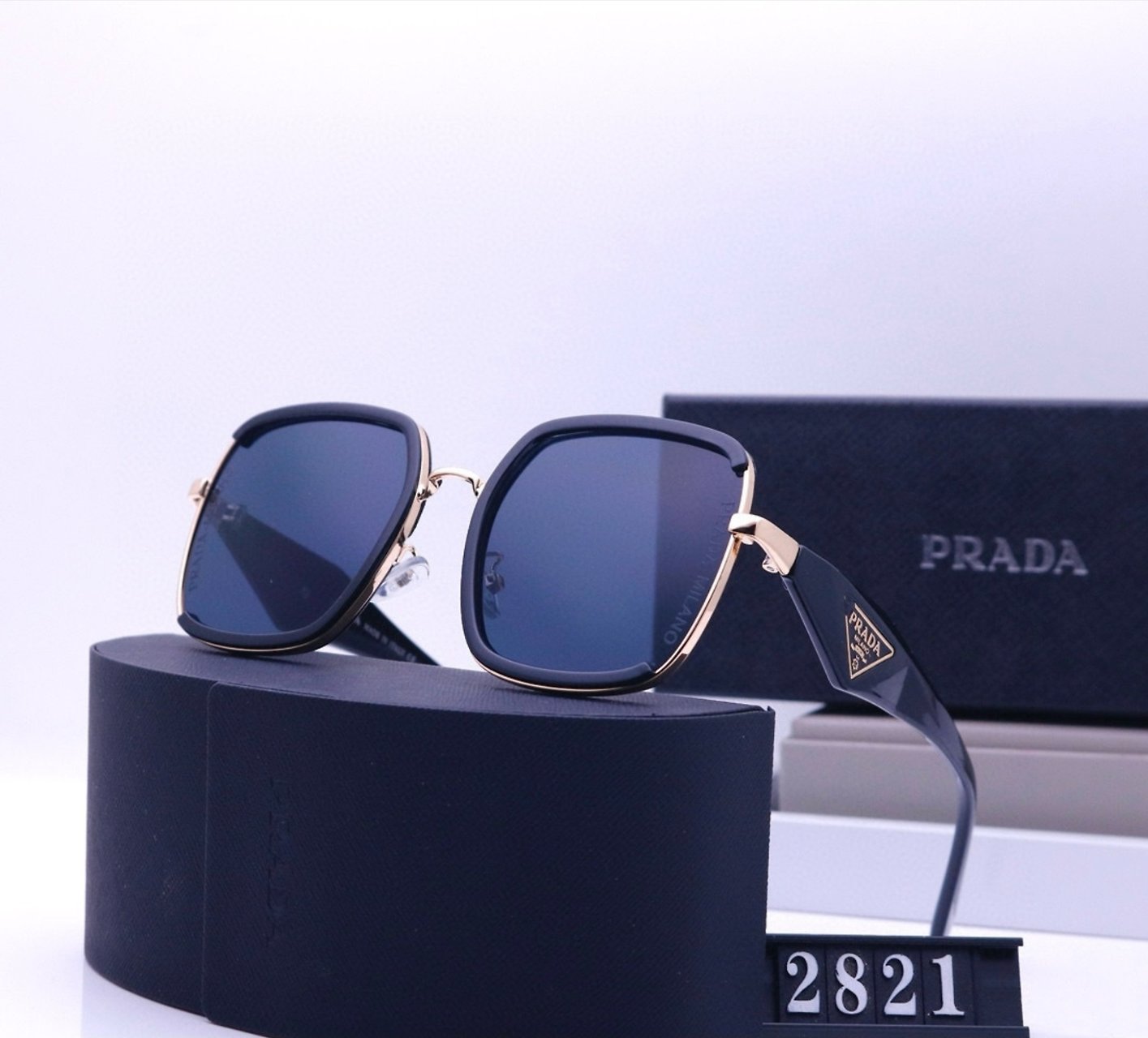 PRADA 프라다 선글라스