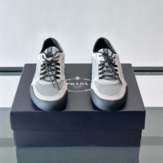 PRADA 프라다 남성용 스니커즈 549956 2COLOR