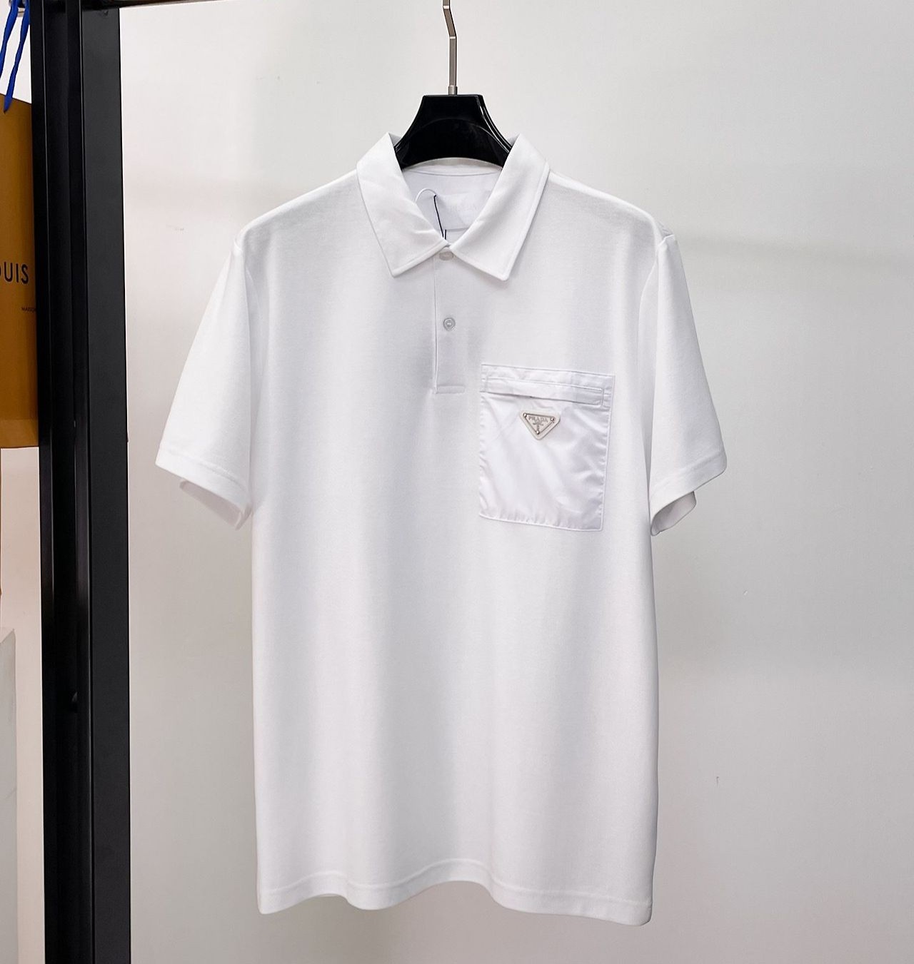 PRADA 프라다 650835 리나일론 디테일 폴로 반팔 2COLOR