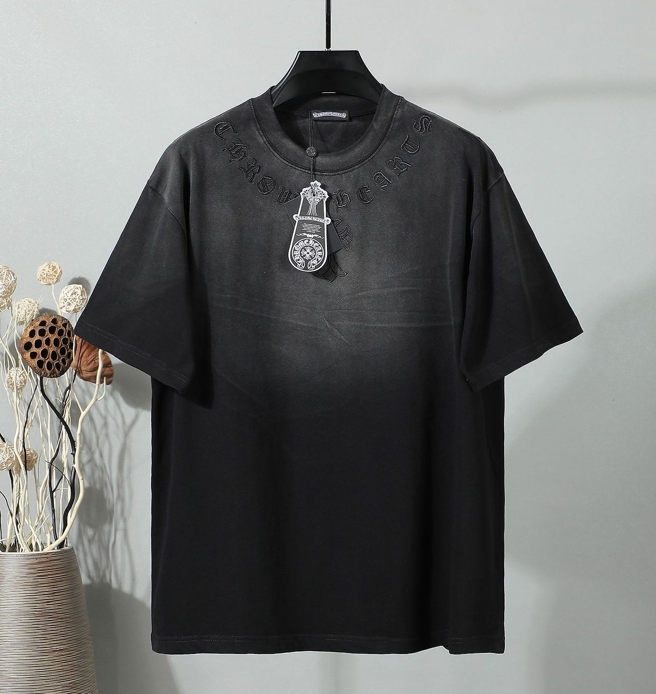 CHROME HEARTS 크롬하츠 650889 로고 크로스 워싱 반팔 2COLOR