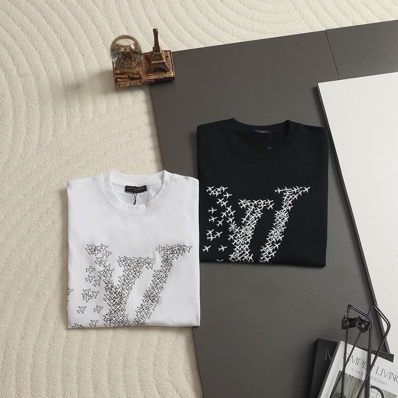 LOUIS VUITTON 루이비통 650959 플레인즈 로고 반팔 　