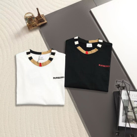 BURBERRY 버버리 650935 체크 칼라 자수 로고 반팔