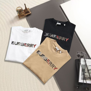 BURBERRY 버버리 650958 체크 자수 로고 반팔