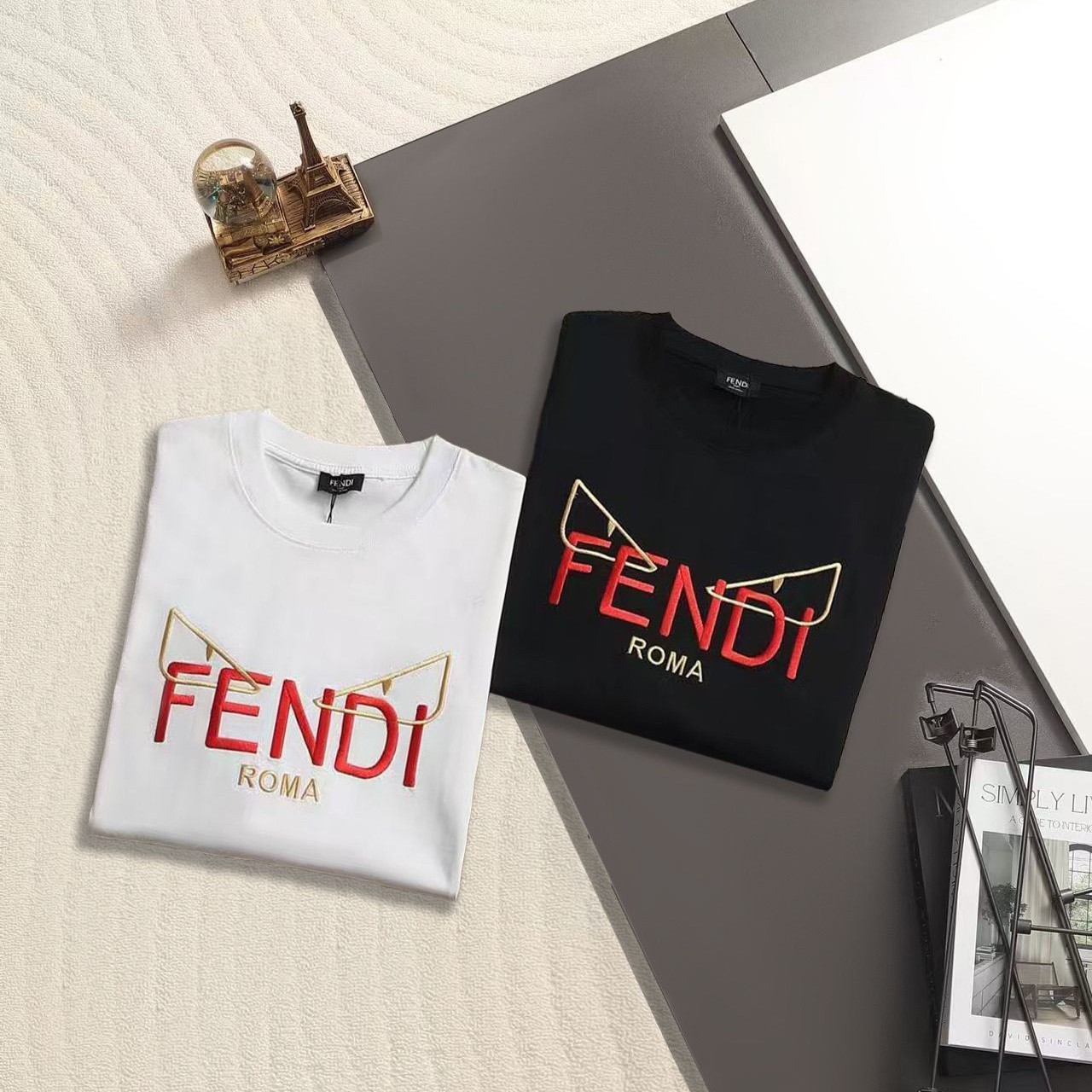 FENDI 펜디 650926 몬스터 아이 자수 로고 반팔