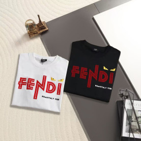 FENDI 펜디 650936 몬스터 아이 로고 반팔