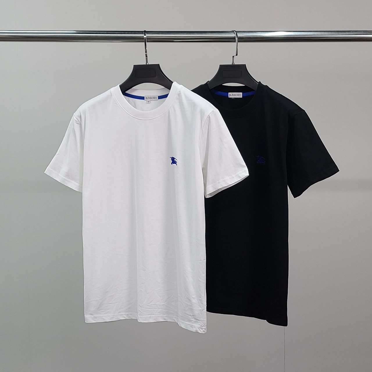 BURBERRY 버버리 프리미엄 기사자수 반팔티