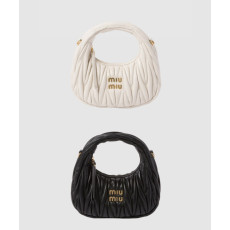 44위 MIUMIU 미우미우 완더 마테라쎄 나파 가죽 호보 미니백 5BP078 4COLOR