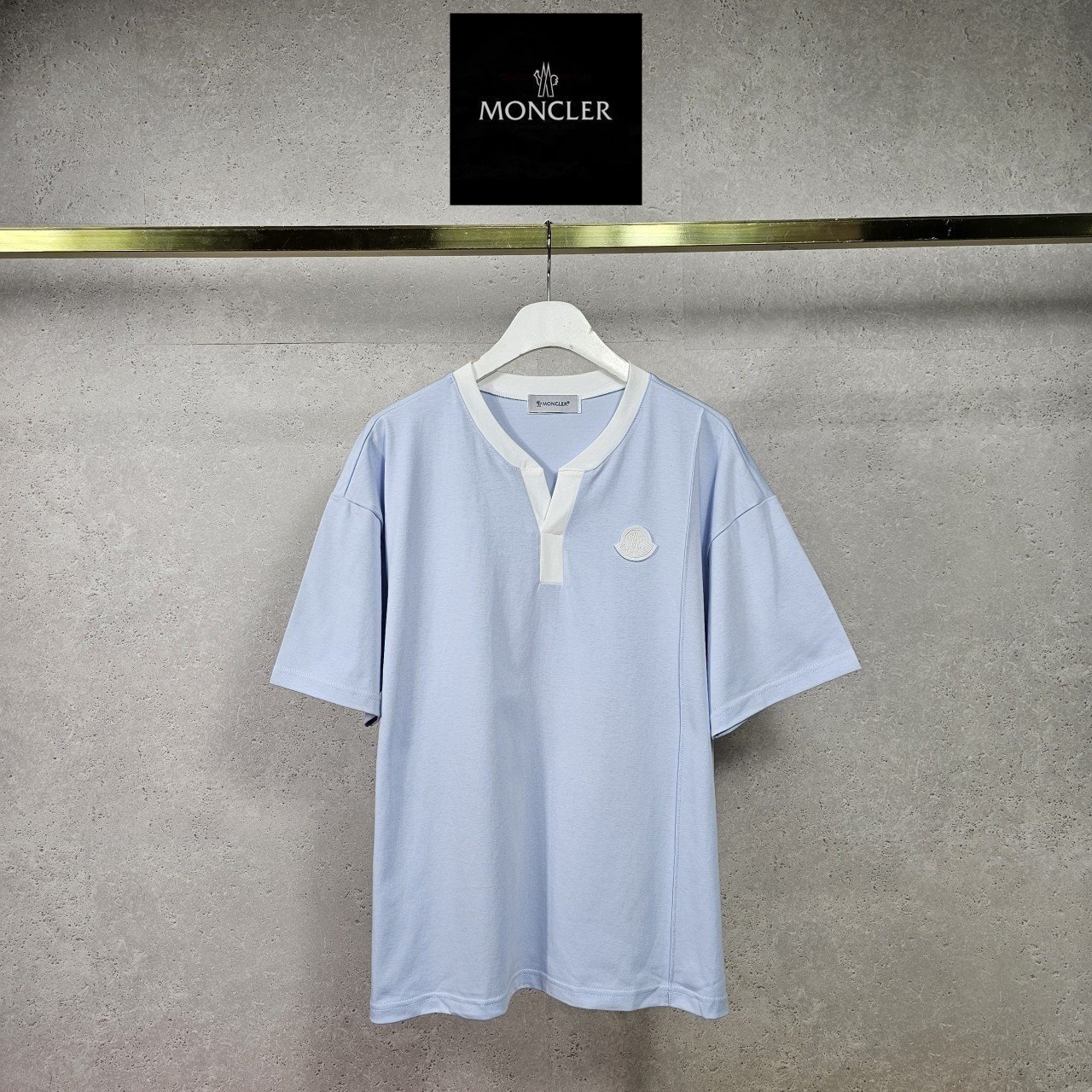 MONCLER 몽클레어 쿨론 절개 시즈닝 헨리넥 2COLOR