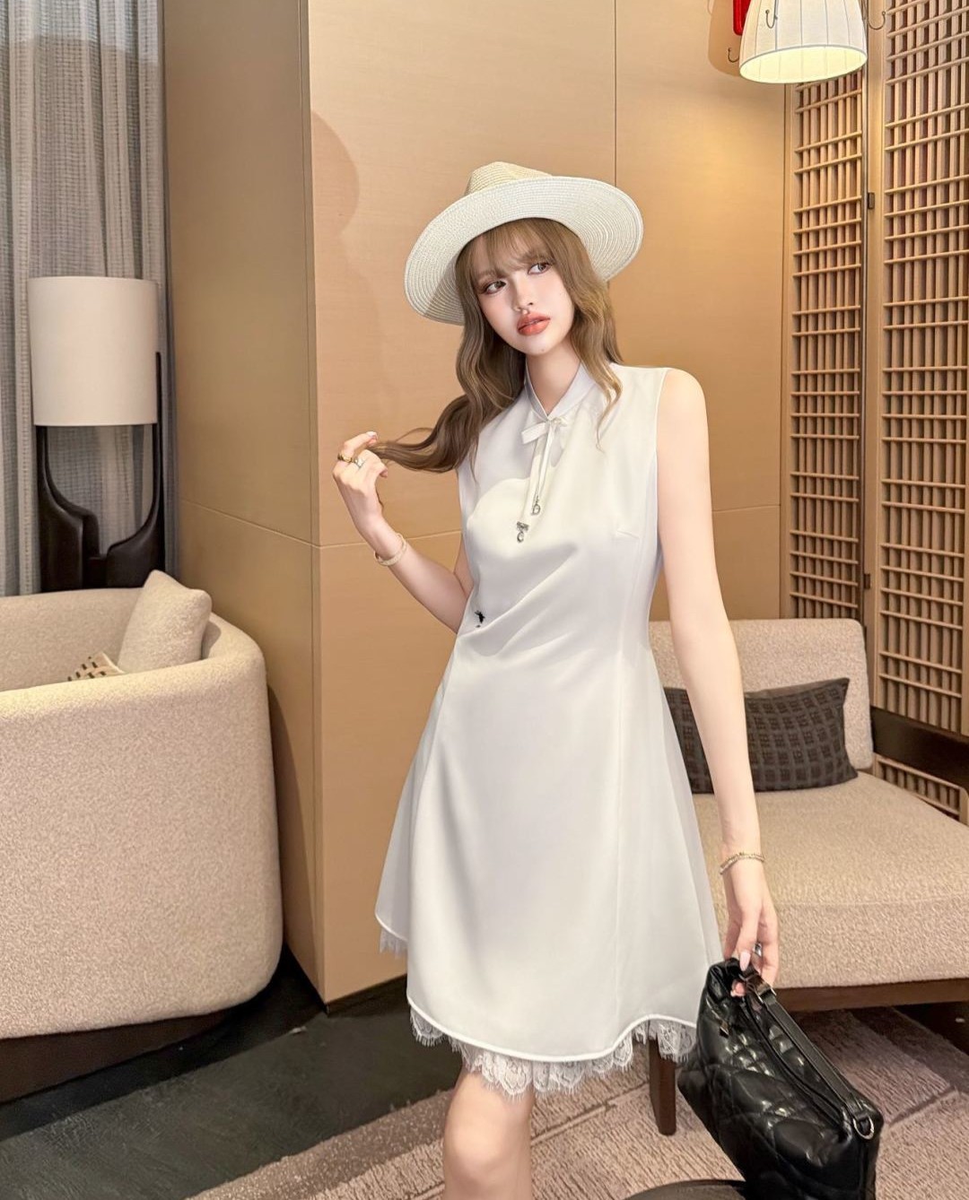 DIOR 디올 33012 CD 꿀벌 자수 레이스 슬리브리스 원피스 2COLOR