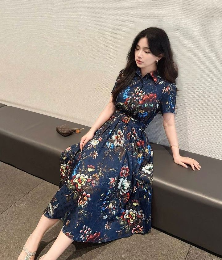 LOUIS VUITTON 루이비통 33054 모노그램 플로럴 벨티드 원피스